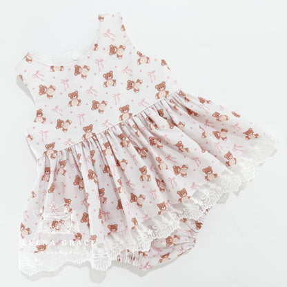 The Sleeveless Caroline / 9-12m "Bears & Bows"