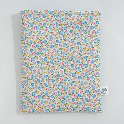 Kindle Sleeve / Liberty "Tiny Tulips"